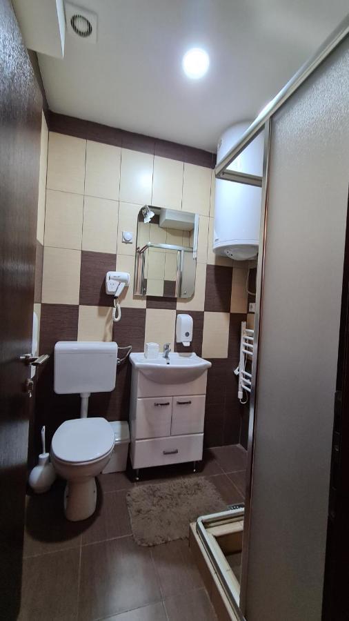 Apartmani Central 2.0 & Free Parking Vrnjačka Banja Eksteriør billede